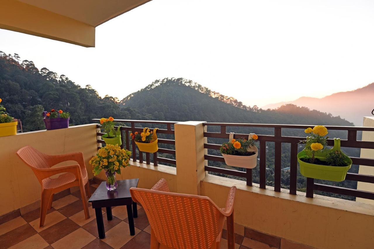 נייניטל Green Roof Hotel מראה חיצוני תמונה
