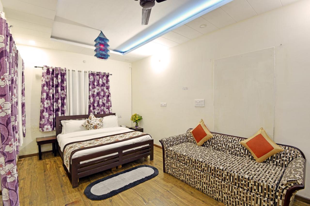 נייניטל Green Roof Hotel מראה חיצוני תמונה
